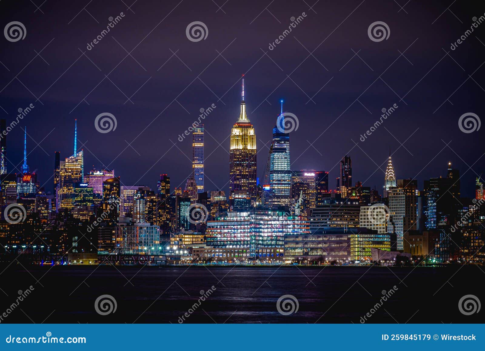 8 Breathtaking New York Skyline Tattoo Ideas With Meanings 8 Breathtaking New York Skyline Tattoo Ideas With Meanings