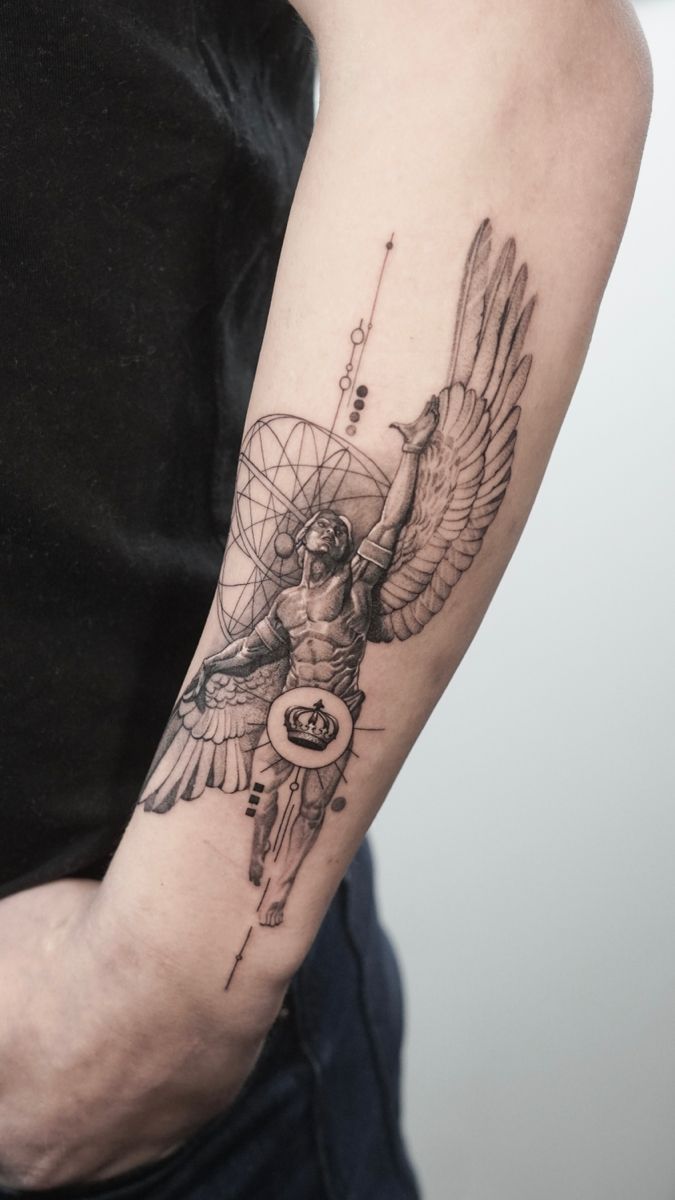 Icarus Tattoo: Symbolic Flight & Tragic Fall Ink Ideas