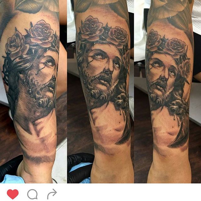 Jesus Crown Of Thorns Tattoo: Meaning & Design Ideas