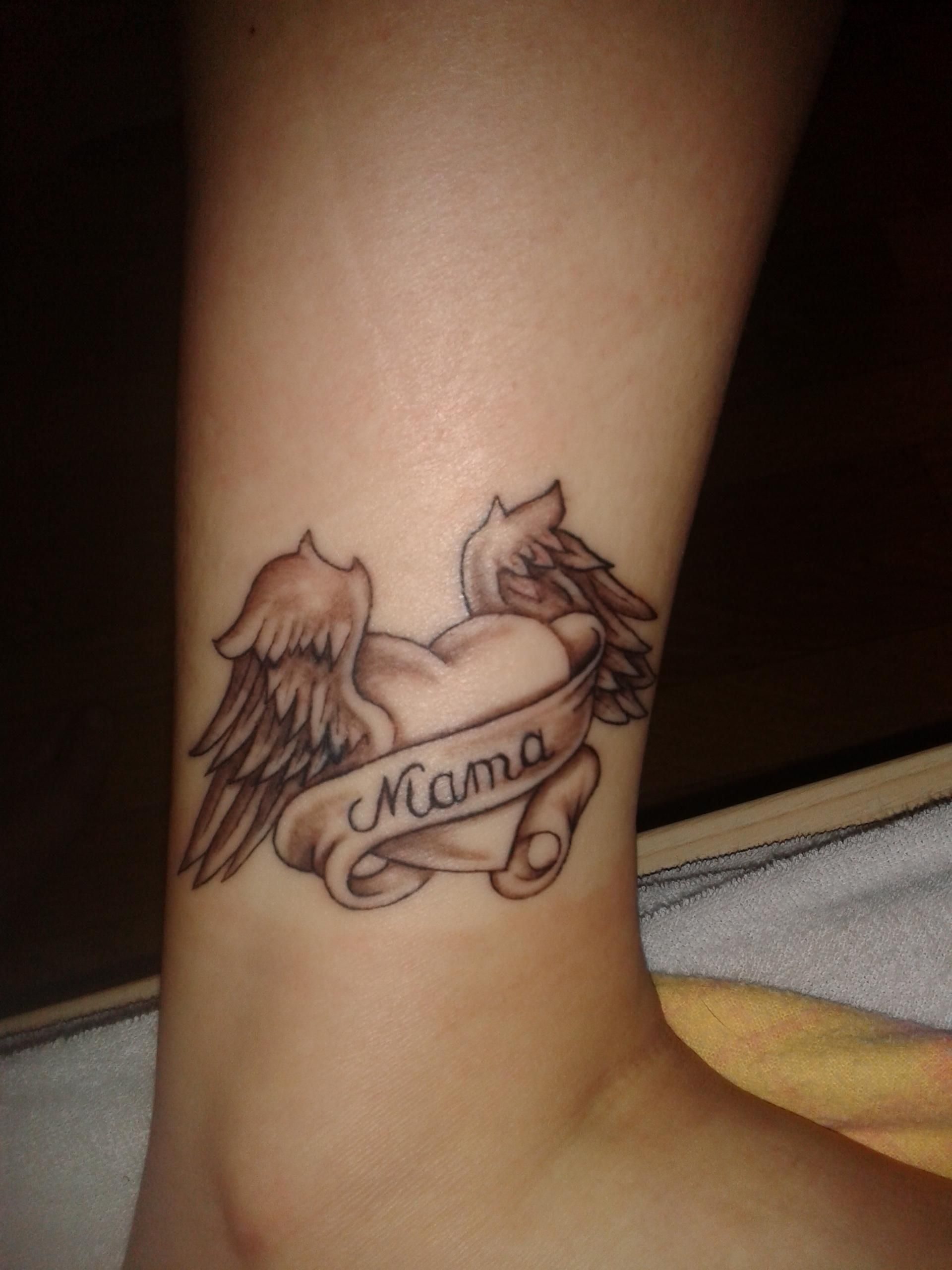 Memory Tattoos For Mom: Beautiful Tributes to Cherish Forever