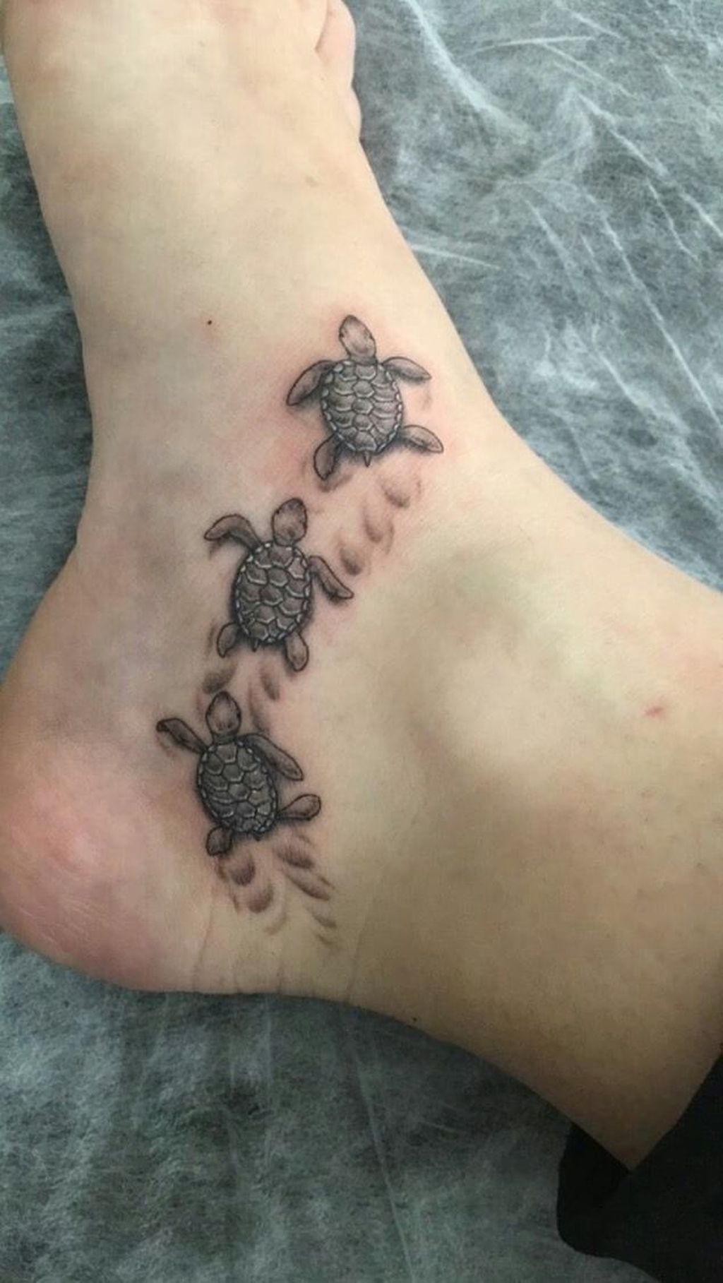 Small Sea Turtle Family Tattoo Ideas & Inspiration