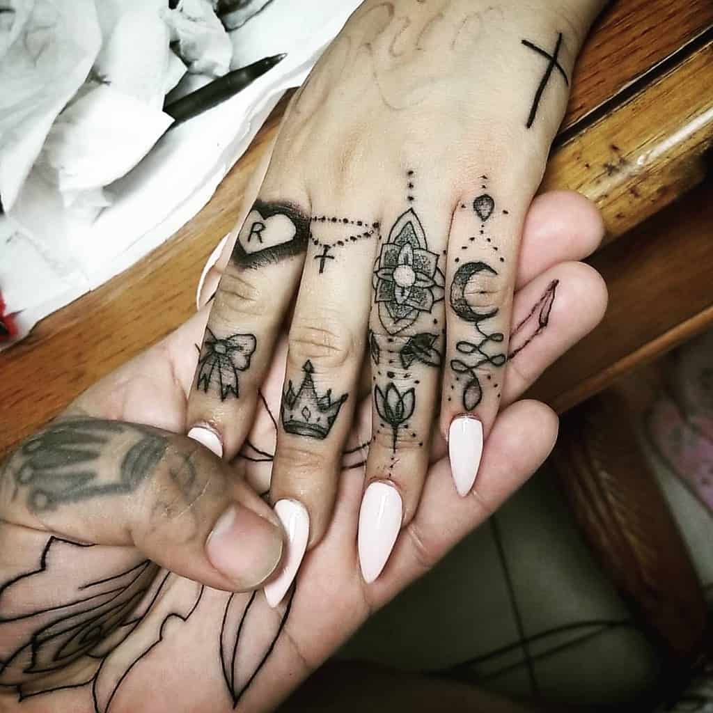 Top 53 Hand And Finger Tattoos Latest In Cdgdbentre Top 53 Hand And Finger Tattoos Latest In Cdgdbentre