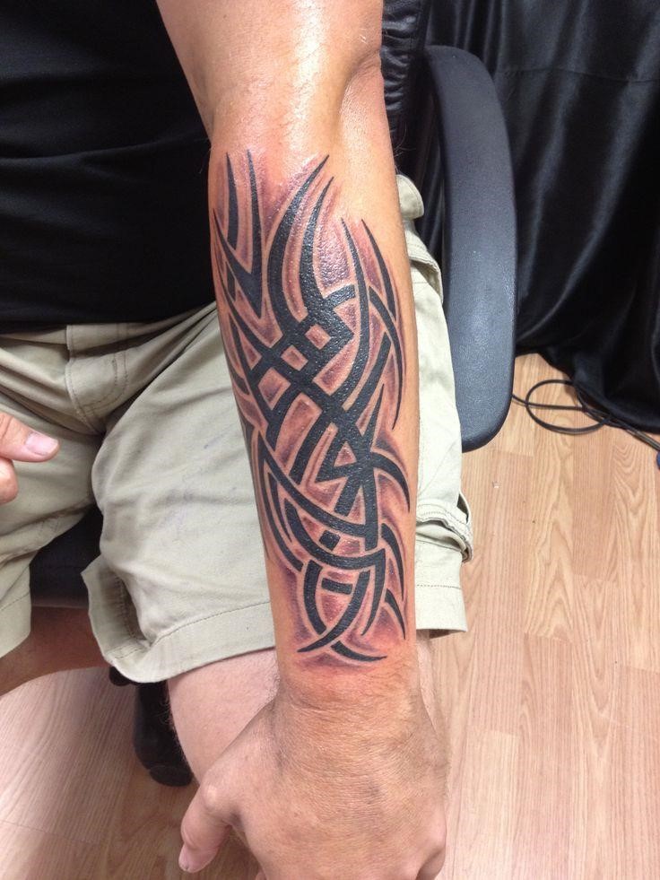 50+ Striking Tribal Forearm Tattoos for Men